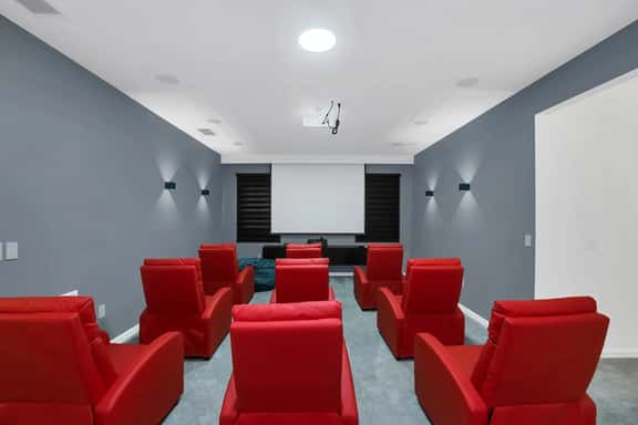 12BR Resort House: Private Pool & Theme - Image 1
