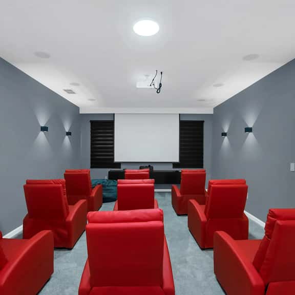 12BR Resort House: Private Pool & Theme - Image 1