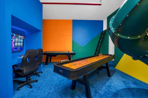 12BR Resort House: Private Pool & Theme - Image 3