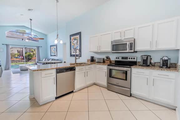 4-Bed Resort w/ Pool, and Dual Masters