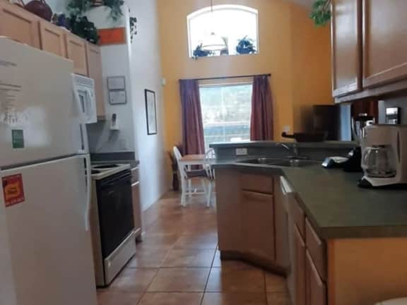 Private Pool Home Sleeps 8 | Minutes to Disney