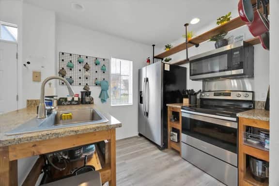 Disney-Themed 4BR | 4.5mi to WDW | King + Jacuzzi