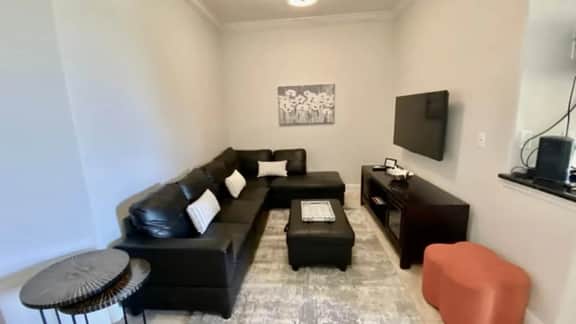 Attractive 3 bed townhome close to Disney parks