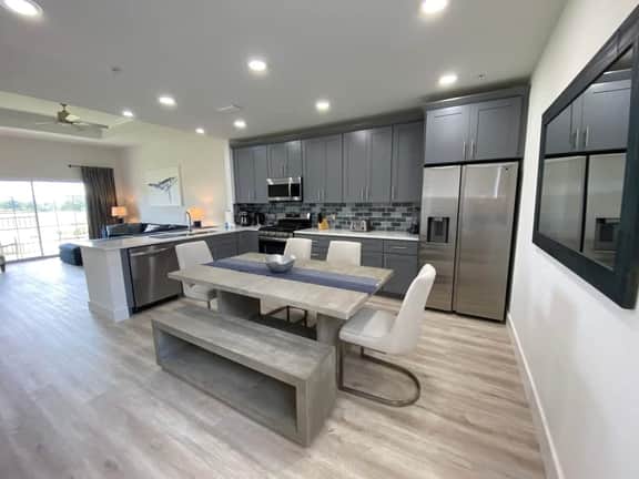 Perfectly located 3 bed/3 bath with great view