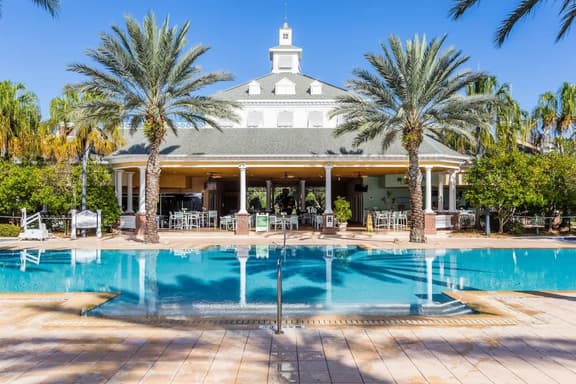 Golf-Course View Condo w/ Balcony & Resort Pools - Image 1