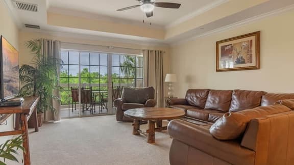 Pleasant retreat at Reunion close to Disney parks