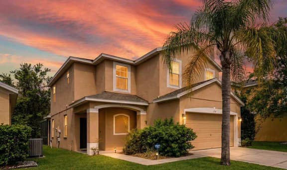 Relaxing 4 Bedroom Pool Home near Disney World - Image 1