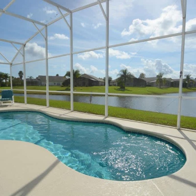 Lakefront Pool Home Near Disney & Universal